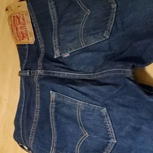 Men's Levi's 501 dark blue jeans 29x32 used condition